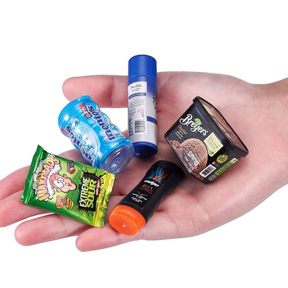 5 Surprise Mini Brands NEW - Picture 3 of 4